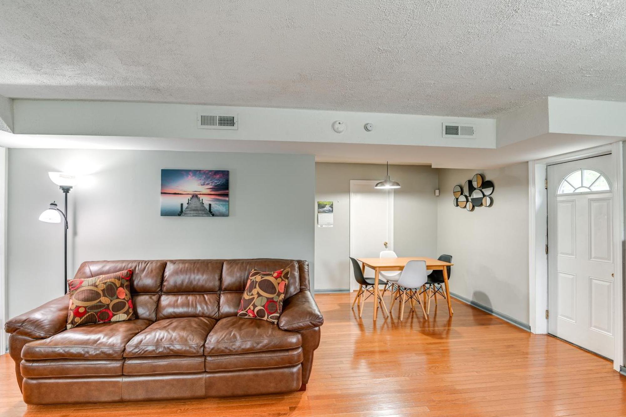 Cozy Getaway 11 Mi To Downtown! Nashville