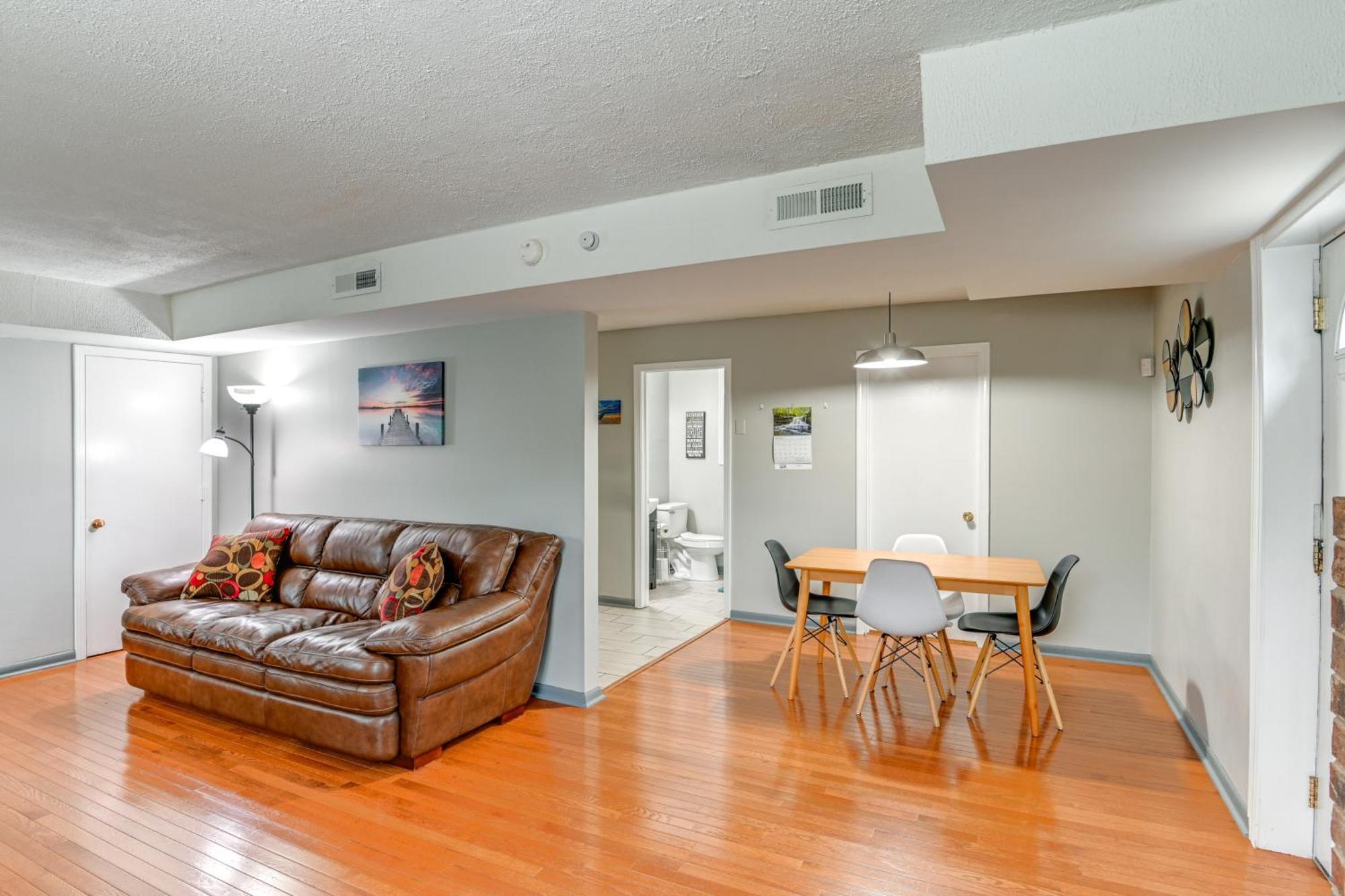 Cozy Getaway 11 Mi To Downtown! Nashville