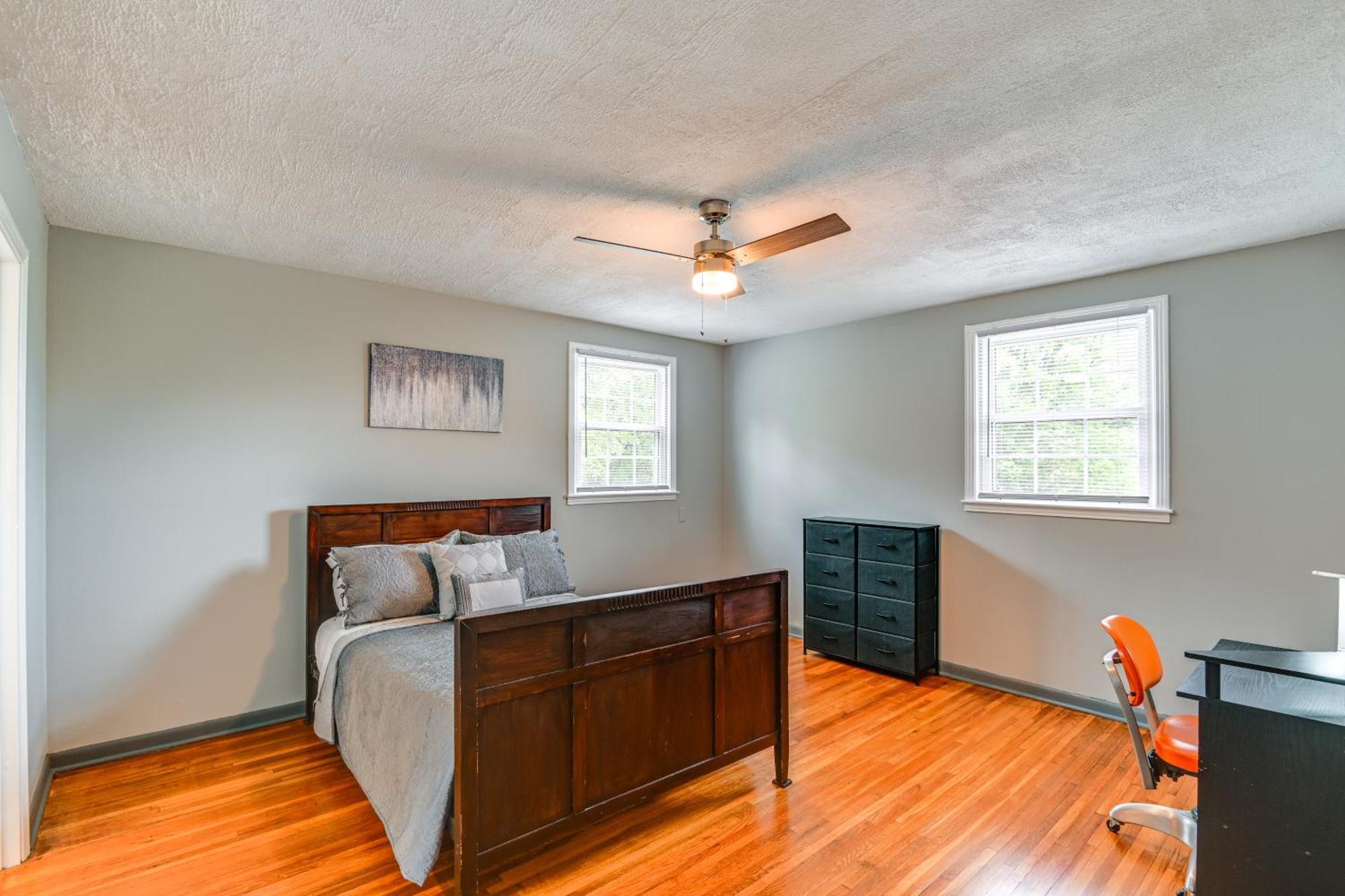 Cozy Getaway 11 Mi To Downtown!