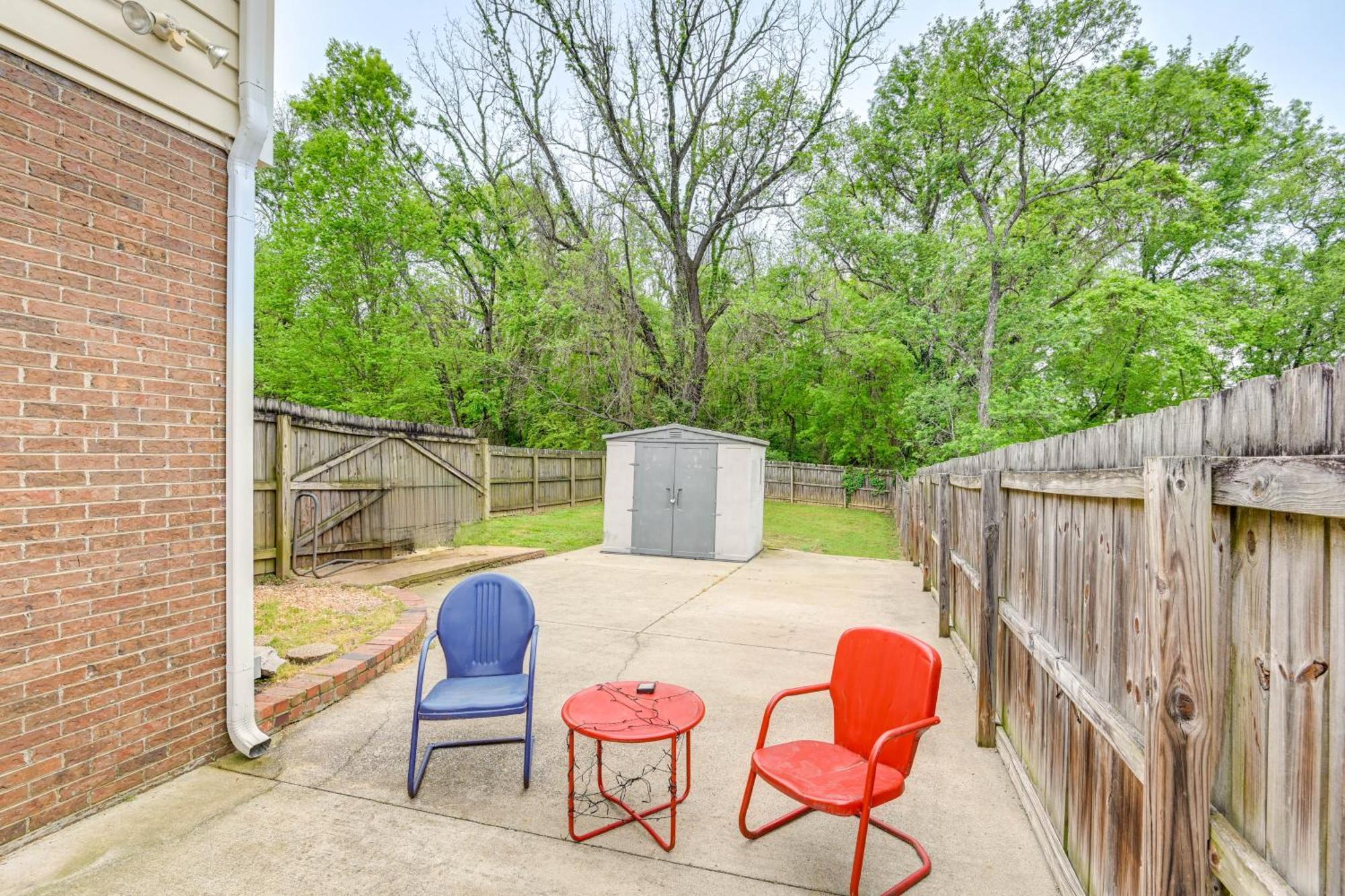 Holiday home Cozy Getaway 11 Mi To Downtown! *